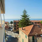 Seaview - B * Riva Trigoso