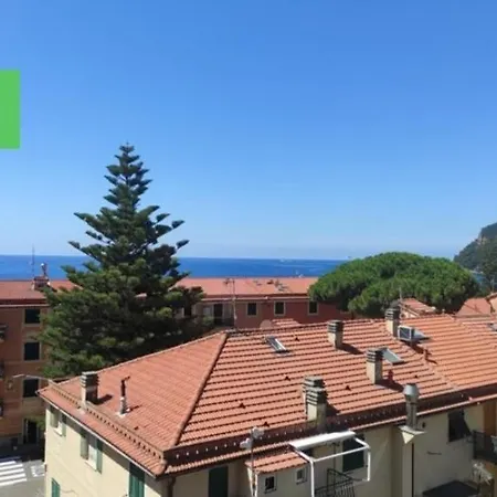 Seaview - B * Riva Trigoso