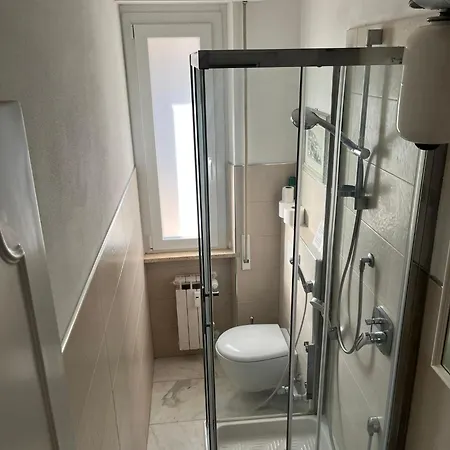 Seaview - B Apartment *