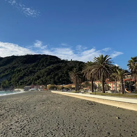 Seaview - B * Riva Trigoso