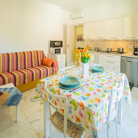 Апартаменты Seaview - B