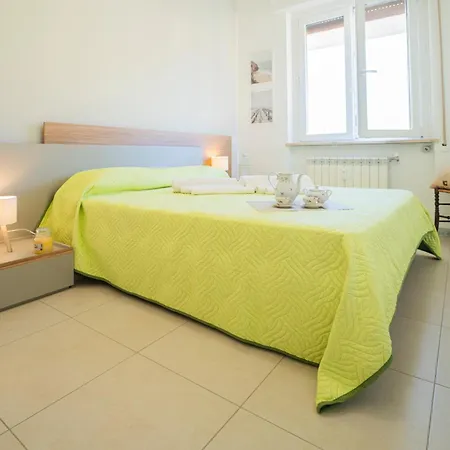 Seaview - B 아파트 리바 트리고소